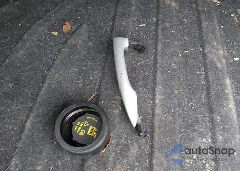 2013 Hyundai Elantra Limited z USA, uszkodzony, nr VIN 5NPDH4AE5DH208623